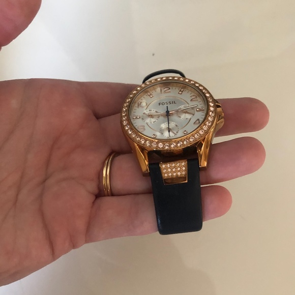 Fossil Watch Leather Strap Rose Gold - Picture 2 of 3